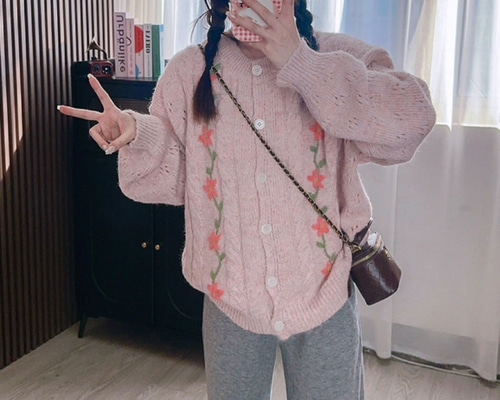 最終値下げです】【田園詩】 お花モチーフのピンク ニットカーディガン