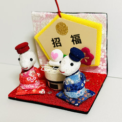 ちりめん細工「お正月 干支 仲良しふたりへびちゃん」 2枚目の画像