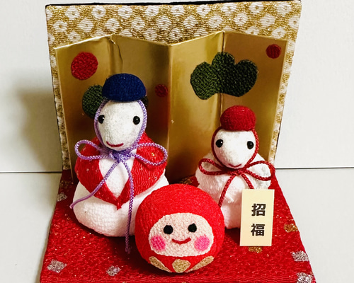 ちりめん細工「お正月 干支 鏡餅のへびちゃんとだるま」 その他
