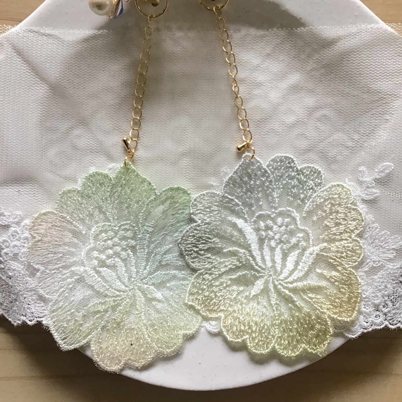 【2wayイヤリング】手染めレース　お花　パール　結婚式　成人式　和装　ウエディング　ブライダル　結婚式545