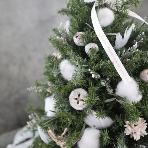 プリザーブドフラワー クリスマスツリー ❁ ゴールド ホワイト 冬支度