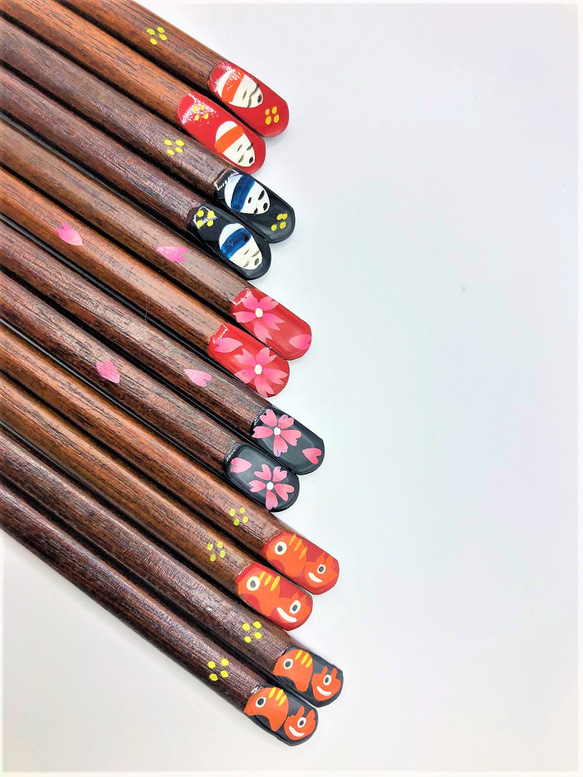 【送料無料】1膳　国産★漆★会津天削箸★手描き【赤べこ・小法師・八重桜】　 2枚目の画像