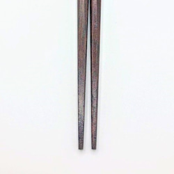 【送料無料】1膳　国産★漆★会津天削箸★手描き【赤べこ・小法師・八重桜】　 4枚目の画像