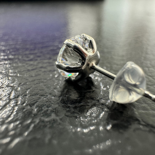 プラチナ900 AAAキュービックCZ メンズ ピアス 1.00CT相当 ピアス