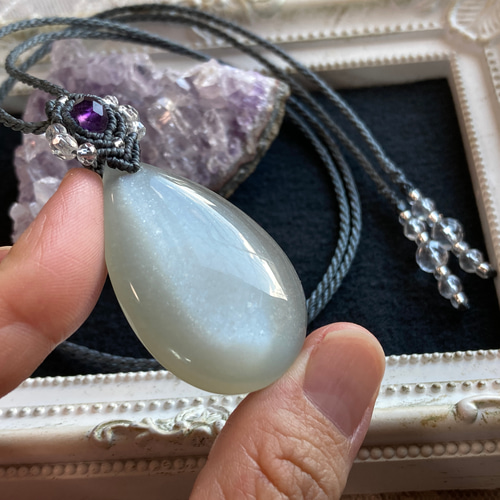 ムーンストーン（ライトグレーカラー） 天然石マクラメ編みネックレス