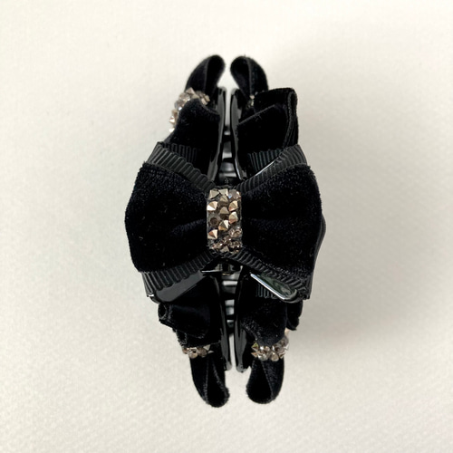 The Hany 黒ベルベットリボンヘアクリップ The Hany 黒ベルベットリボンヘアクリップ The Hany 黒