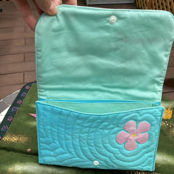 ピンクのプルメリアの手帳ケース　受注製作 3枚目の画像