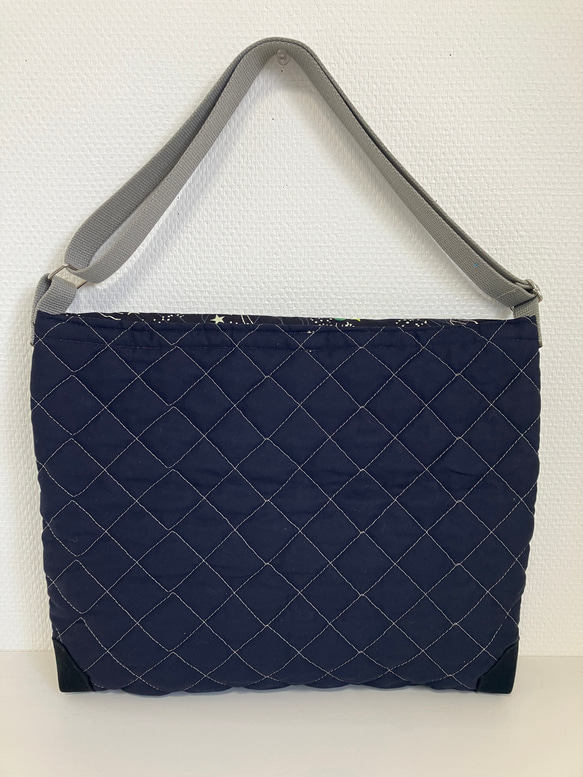 底角補強！キルティングショルダーバッグ　図書袋 2枚目の画像