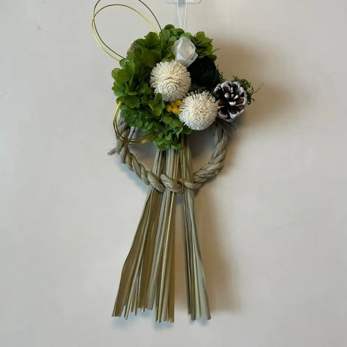 creema特別価格しめ縄 しめ飾り プリザーブドバラ入りしめ縄 正月飾り