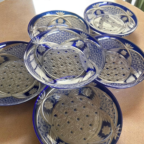 売れ筋・人気アイテム 商品 取皿 青 セット＞切子 6枚 art antique 中皿 ブルー 被せガラス 工芸品