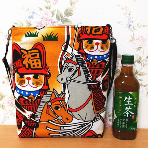 和柄ポシェット 猫侍 にゃんこ達の平和な戦い 武将 武士 サコッシュ