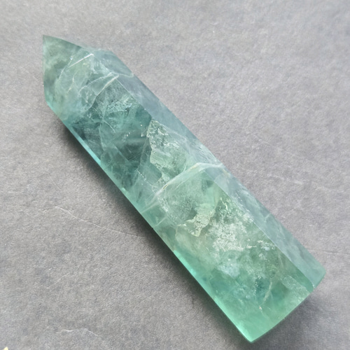 【一点物】 虹入り✨ フローライト 蛍石  六角柱 ポイント ✩.*˚ 一点物】 虹入り✨ フローライト 蛍石 六角柱 ポイント ✩.*˚