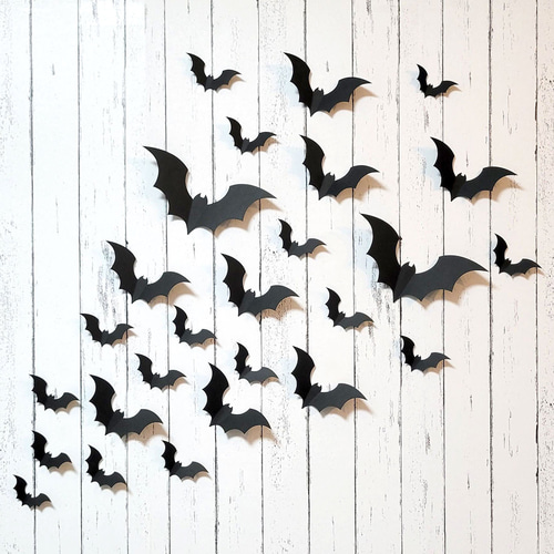 ハロウィン壁面飾り】羽ばたくコウモリの群れ26枚セット（Trick or