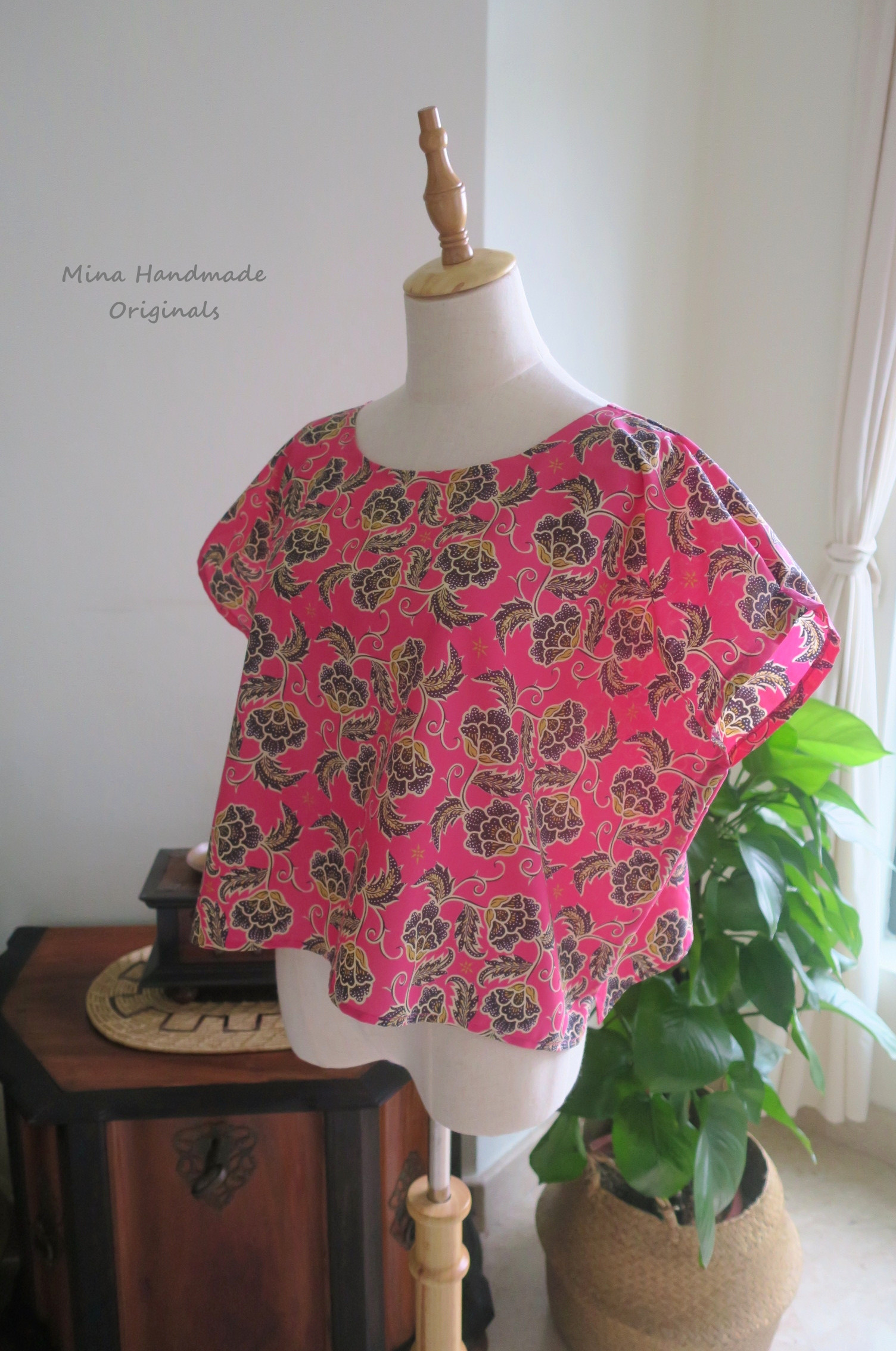 【シンガポール/バティック】訳ありでお得！￥6500→￥5000・丸洗いOK/アイロン不要・シンガポールから送料無料