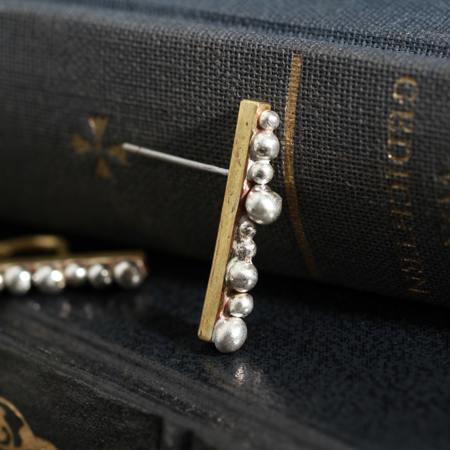 Silver Button Bar Pierce　真鍮　ペア