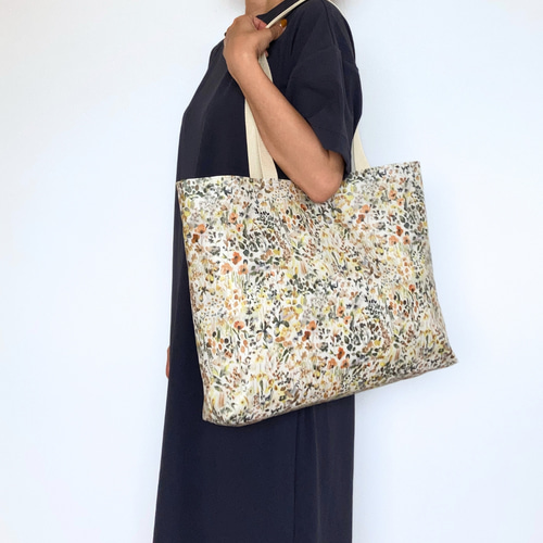 リバティ/フェルダ 大きめトートバッグ 防水・撥水 雨や汚れに強い