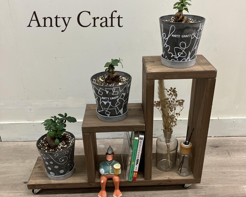 ラタン　籐　ラック　シェルフ　キャスター付き　飾り棚　フラワースタンド　レトロ ラタン 籐 ラック シェルフ キャスター付き 飾り棚 フラワー