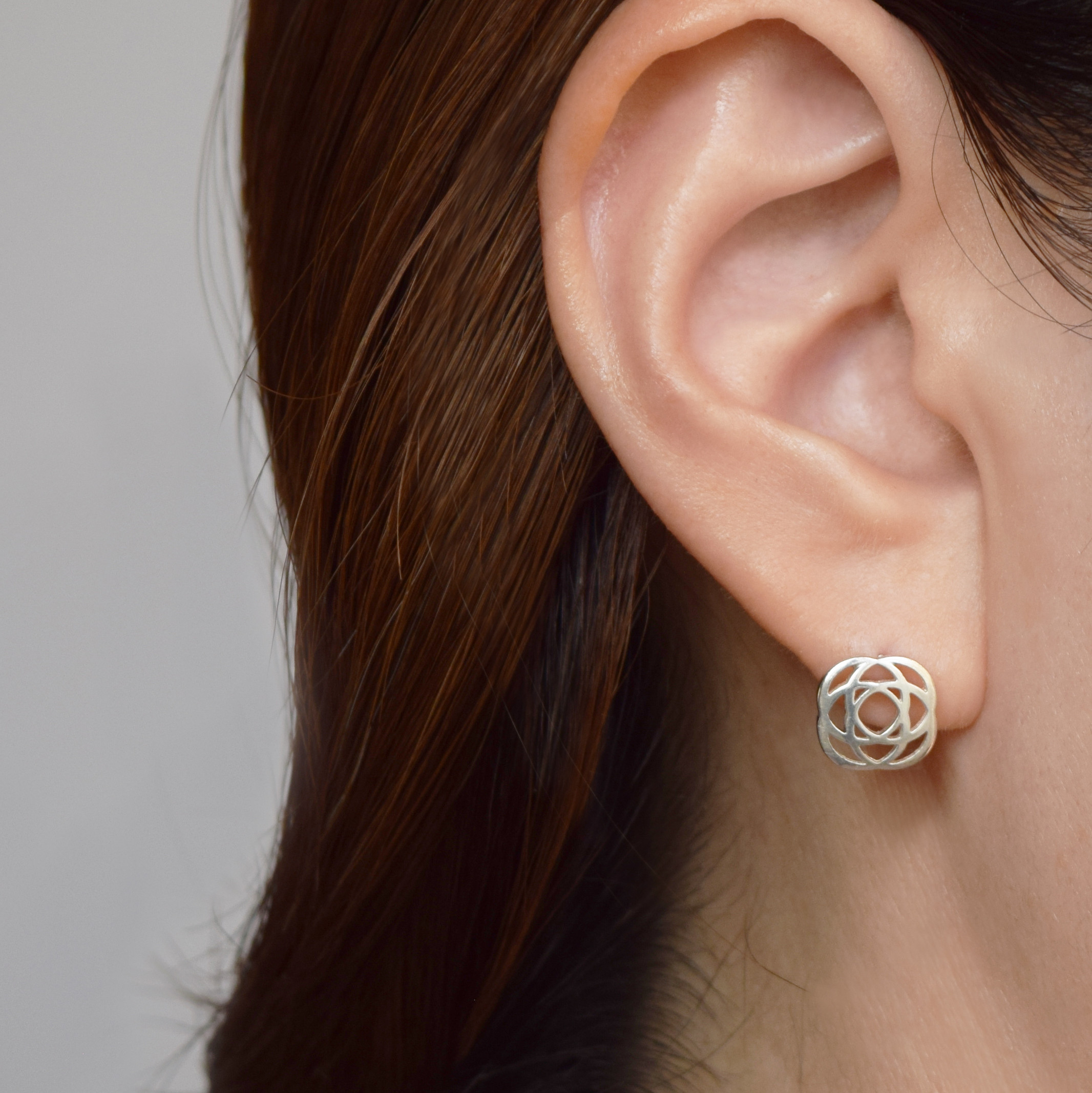 j00000036 星 軌跡 シンプルタイプベーシックサイズ パーツなし ピアス（ポスト） シルバー 12,959円