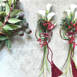 ＊2サイズ展開＊凛としたしつらえ・黒牡丹【単品ページ】//カラーとサンキライのお正月しめ縄飾り 7枚目の画像