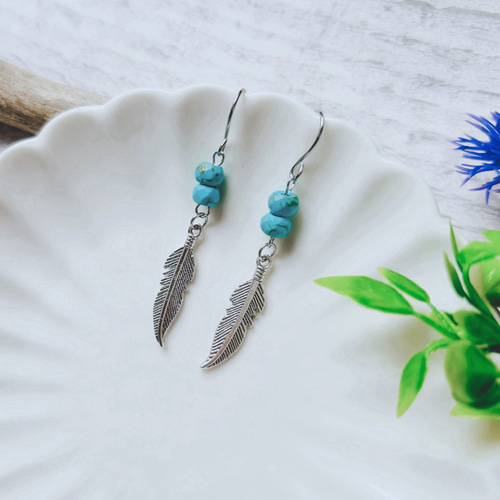 再販】ターコイズ フェザー 羽 シルバー ピアス /イヤリング/ニッケル