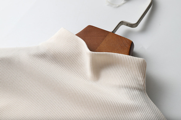 ◇洗濯可【2種類ネック 肌に優しい シルク タートルネック】オフホワイト 保湿、保温抜群 T-00086 7枚目の画像