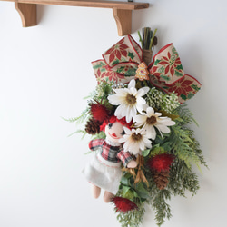《3日以内発送》カントリードール入りホワイトマムのクリスマススワッグ《43cmボリューム  》＊Creema限定＊ 5枚目の画像