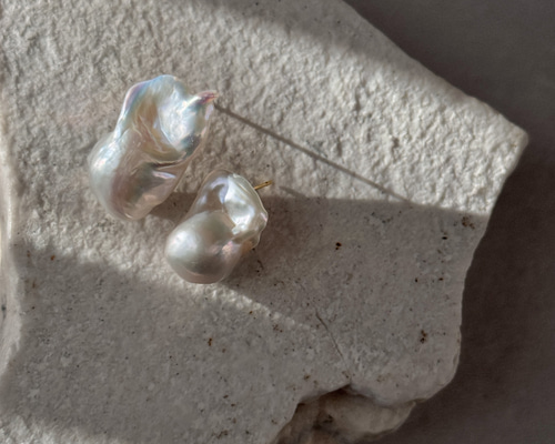 バロックパール ピアス｜左右非対称・一点もの 淡水パール ピアス
