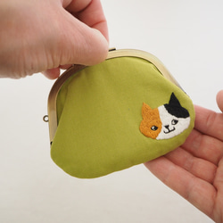 手刺繍ねこのぺたんこがまぐちコインケース≪c-5≫ 4枚目の画像
