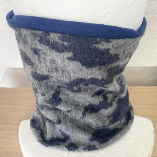 秋冬物ブルーカモフラ柄リバーシブル息がしやすいウォーキング用バフ  