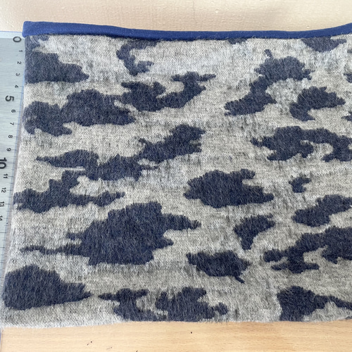 秋冬物ブルーカモフラ柄リバーシブル息がしやすいウォーキング用バフ  