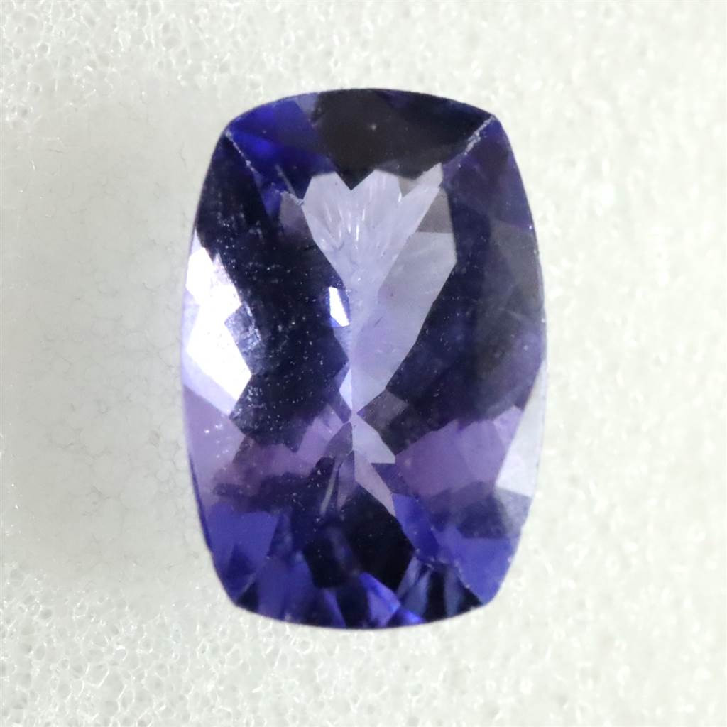 非加熱タンザナイト 8.8mmオーバル ファセットカット ルース 1.51ct #85811