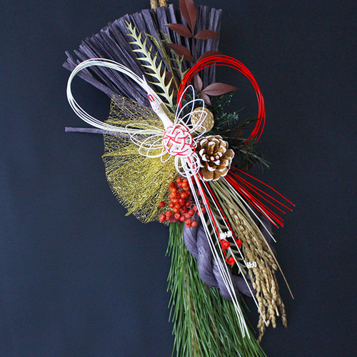 2026お正月【生花】フレッシュ若松の迎春しめ縄飾り50cm（鶴・紫）発送