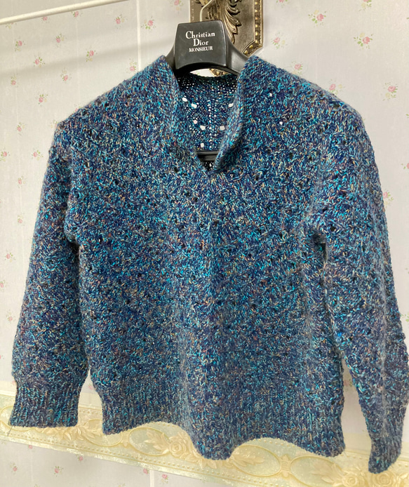 ハンドメイド 緑と青のニットトップス セーター - ニット