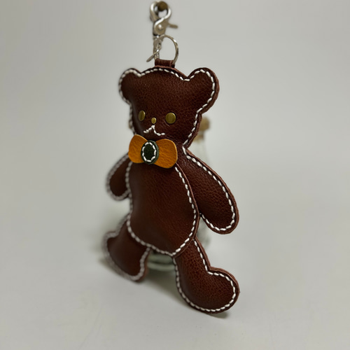 4500円→2000円値下げ 姫路レザーくまちゃんチャーム◇焦げ茶 革