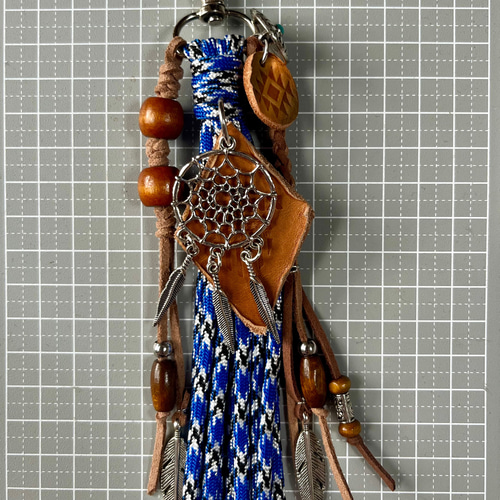 タッセルチャーム バッグチャーム レザー パラコード バッグチャーム