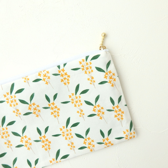 金木犀のフラットポーチ　化粧ポーチ 通帳入れ メガネケース 薬入れ お財布などに 2枚目の画像