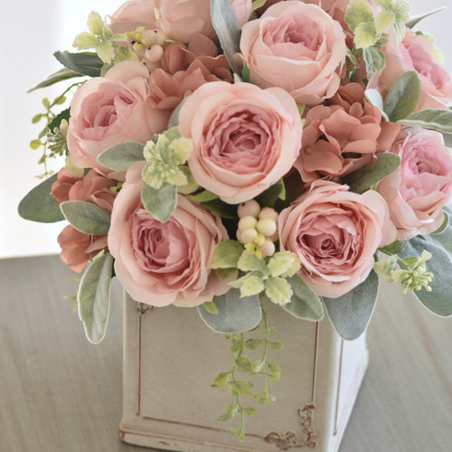 天使の花瓶のベビーピンクアレンジメント 限定1点限り 天使の花瓶の