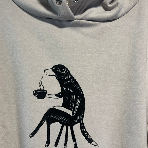 犬柄 レディース裏シャギーパーカ ポケット付き【S～LL】グレー