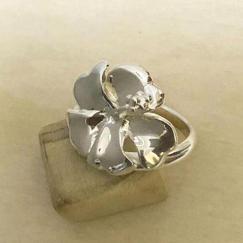 ハワイアンジュエリー BIGハイビスカスRING SILVER925 指輪・リング La