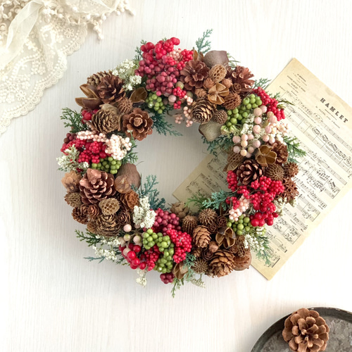 木の実とベリーのリース 秋 冬 クリスマス シーズンリース 壁掛け