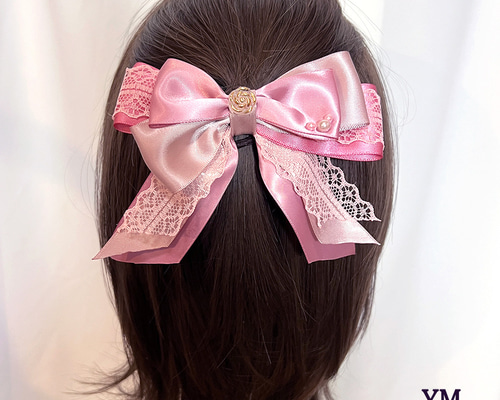 注目のブランド サテンリボンとレースのピンクリボンヘアクリップ ヘア 小物