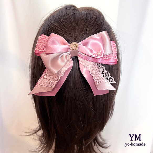サテンリボンとレースのピンクリボンヘアクリップ ヘアアクセサリー