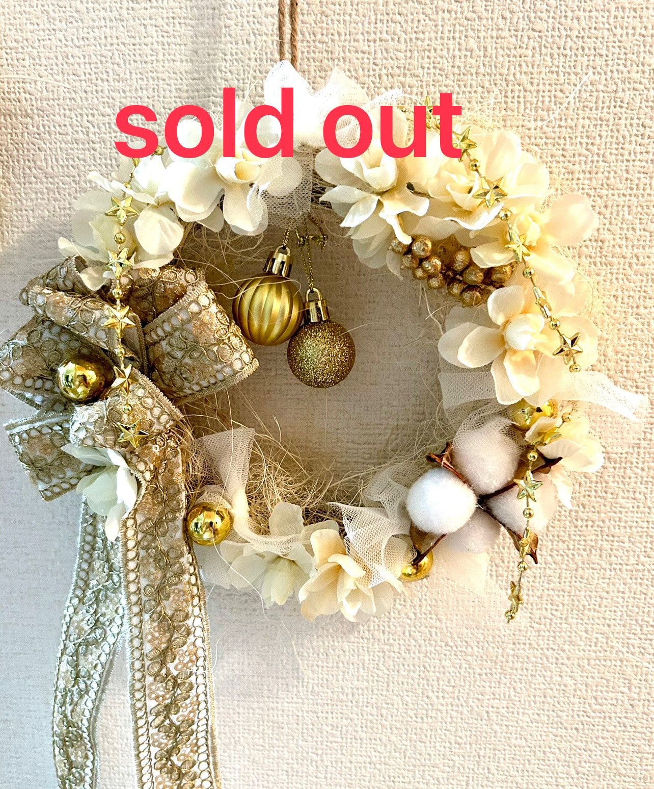 «565»◤完売しました◢クリスマスリース*2024ホワイトクリスマス*カネラゴールド*キラキラゴールド刺繍リボン*