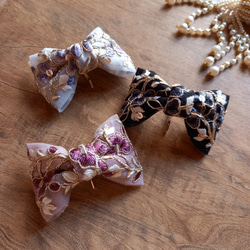 no.81 刺繍リボンとボタンカボションの華やかポニーフック2点セット✩.*˚ no.81 刺繍リボンとボタンカボションの華やかポニーフック2点セット✩.*