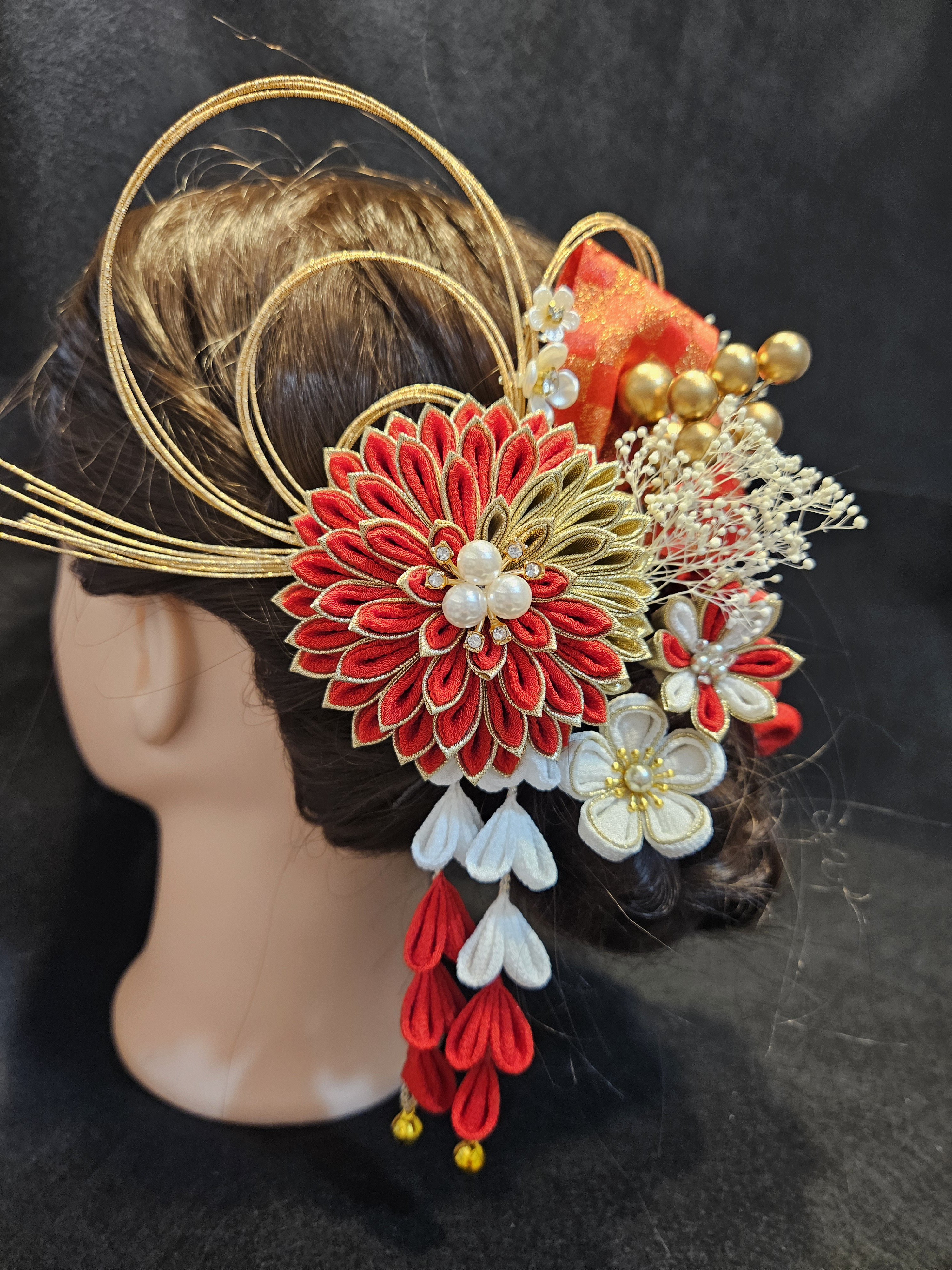 つまみ細工&水引&ドライフラワー　成人式、卒業式、婚礼髪飾り(赤、白、シャンパンゴールド)ちりめん