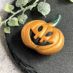 ジャックオーランタン　かぼちゃの帯留め　秋　紅葉の季節　ハロウィン　ブローチに変更可能 4枚目の画像