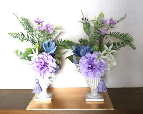 仏花、お供え花、造花　紫、ブルーのダリア、白マムアレンジ bukka119.jpg