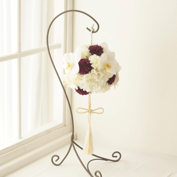 胡蝶蘭たっぷり和風ボールブーケ(白&紫）お着物に合わせてオーダー承ります♪