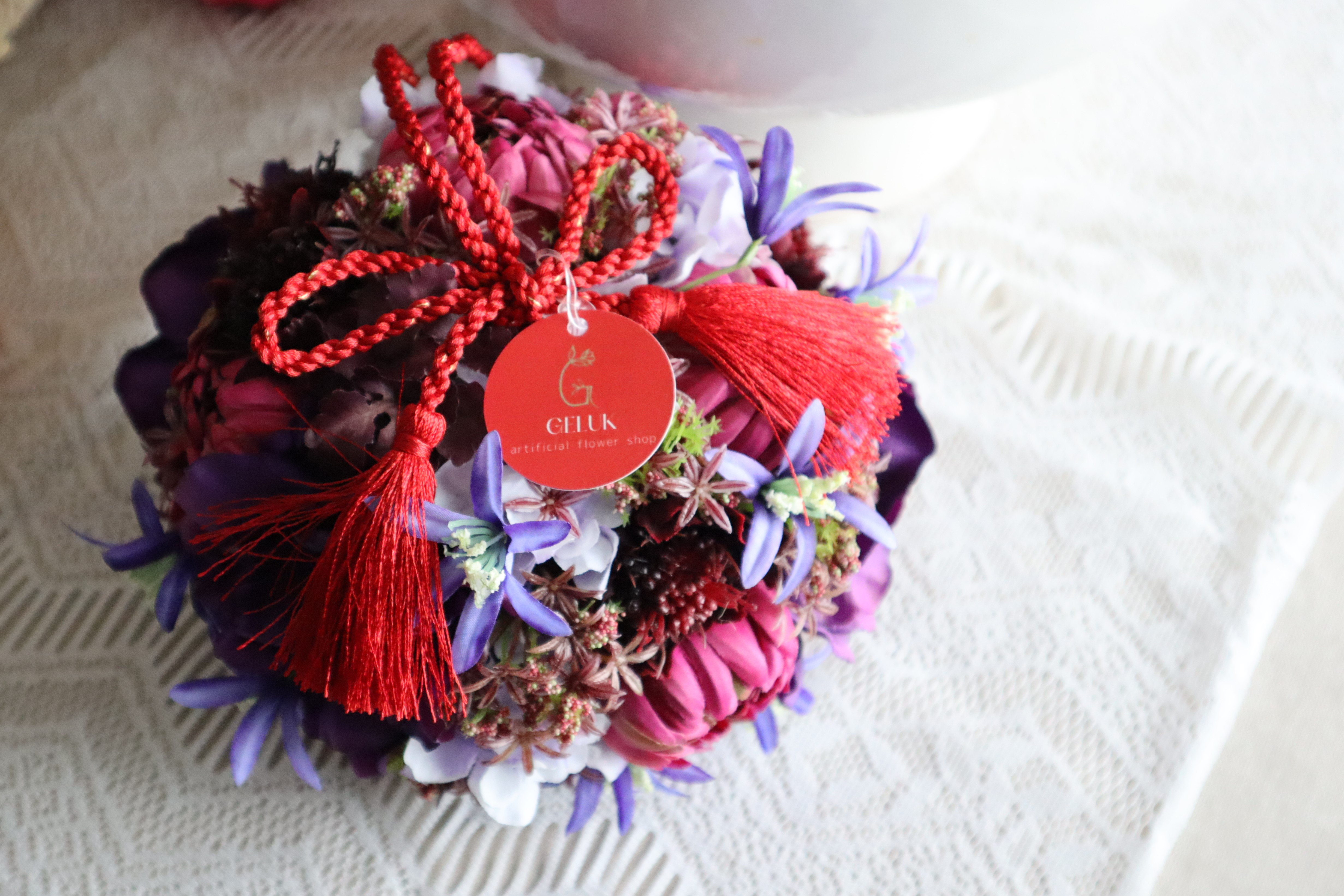 マムとアネモネのボールブーケ　スペシャル花材　送料込み　(No,444-101)　和装ブーケ