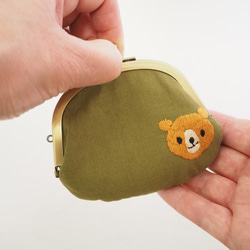 手刺繍くまのぺたんこがまぐちコインケース≪b-1≫ 4枚目の画像